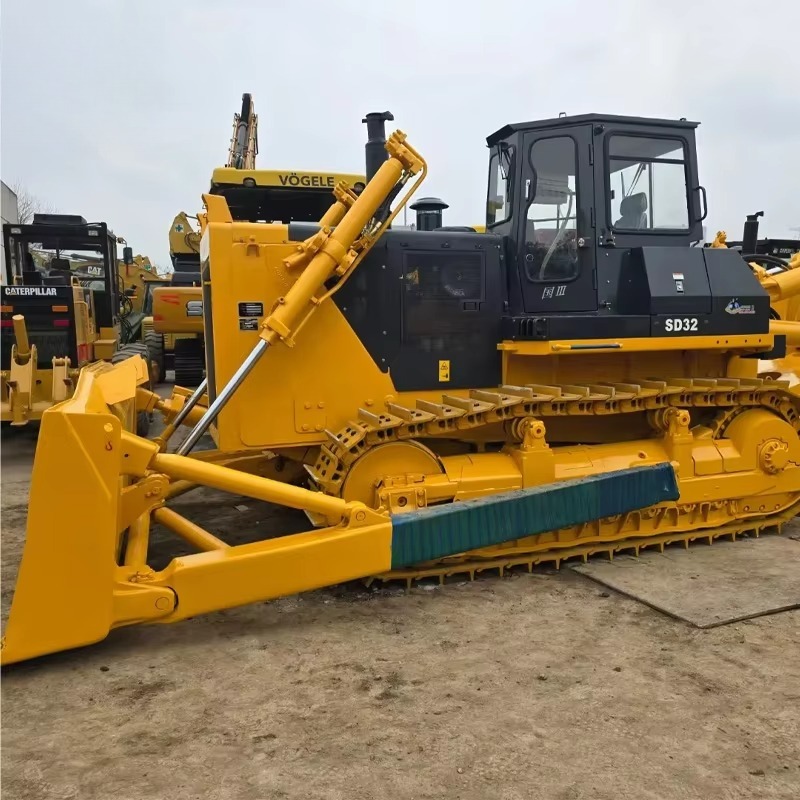 Kettenbulldozer SEM818F 180PS  – Heavy Equipment In Construction Bewertung und Preis